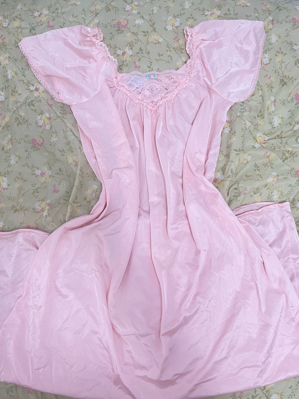 Women’s Dreamwear Pink Lace-Trim Nightgown